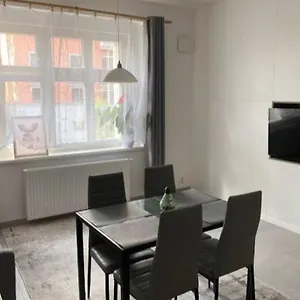 Spacious 2br 6min From Castle! Praha